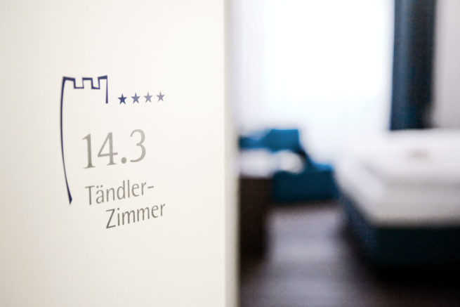 Dependance Blauer Turm Regensburg Tändlerzimmer Detail